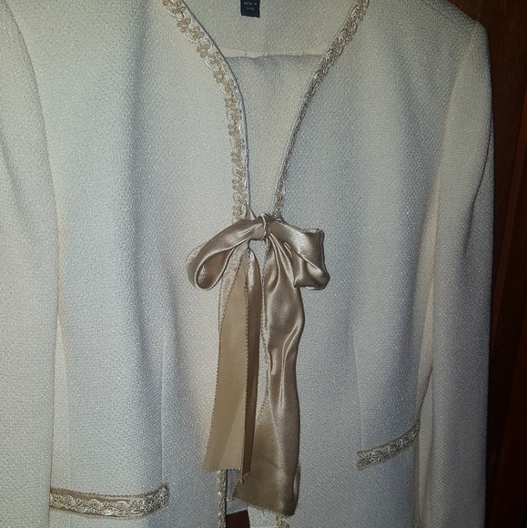 PETITE NIPON BOUTIQUE SUIT - Picture 1 of 8